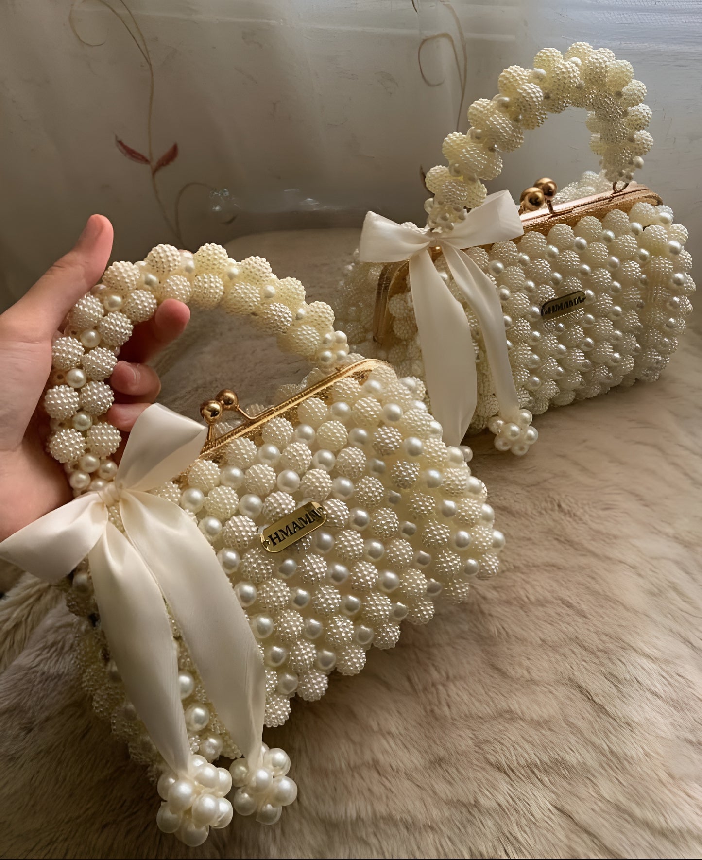 Metal Frame & Crushed Beads Bag
