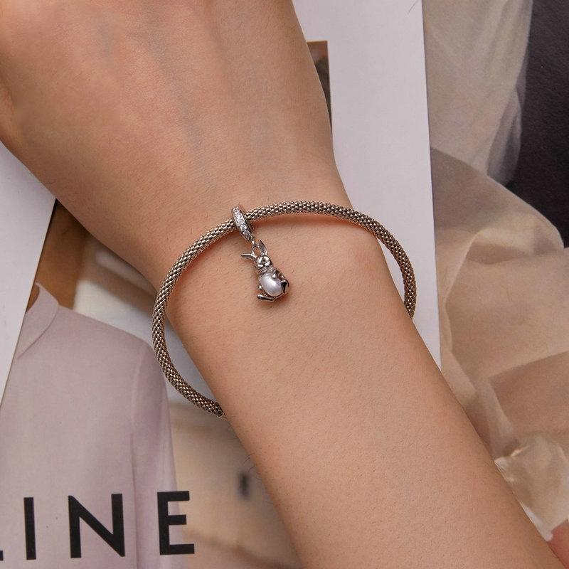 925 Sterling Silver Platinum Rabbit Pearl Bracelet