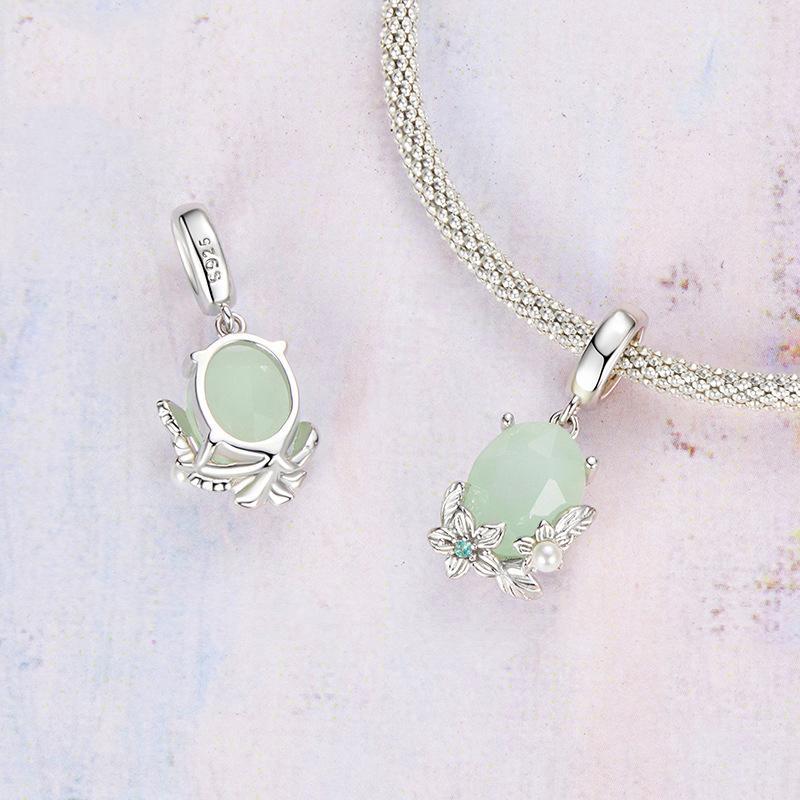 925 Sterling Silver Floral Pearl Pendant In