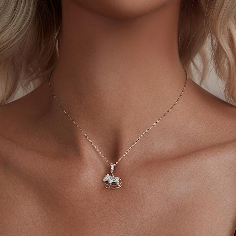 925 Sterling Silver Platinum Plated Trojan Horse Pendant