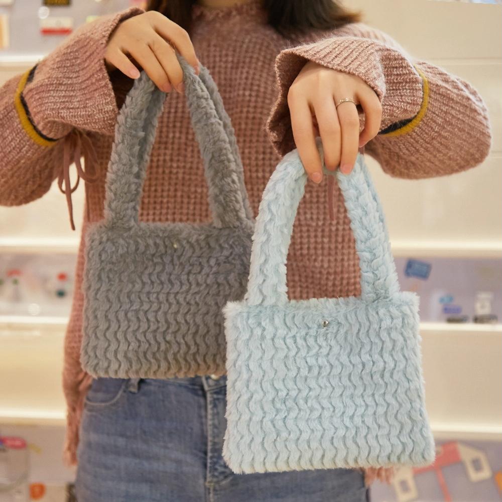 Small Plaid Handbag in Plush Material - Light Grey