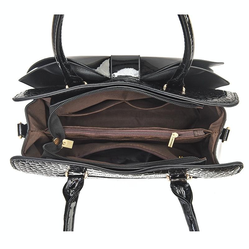 Leather Ladies Handbag - Bright Bow Design - Red Wine