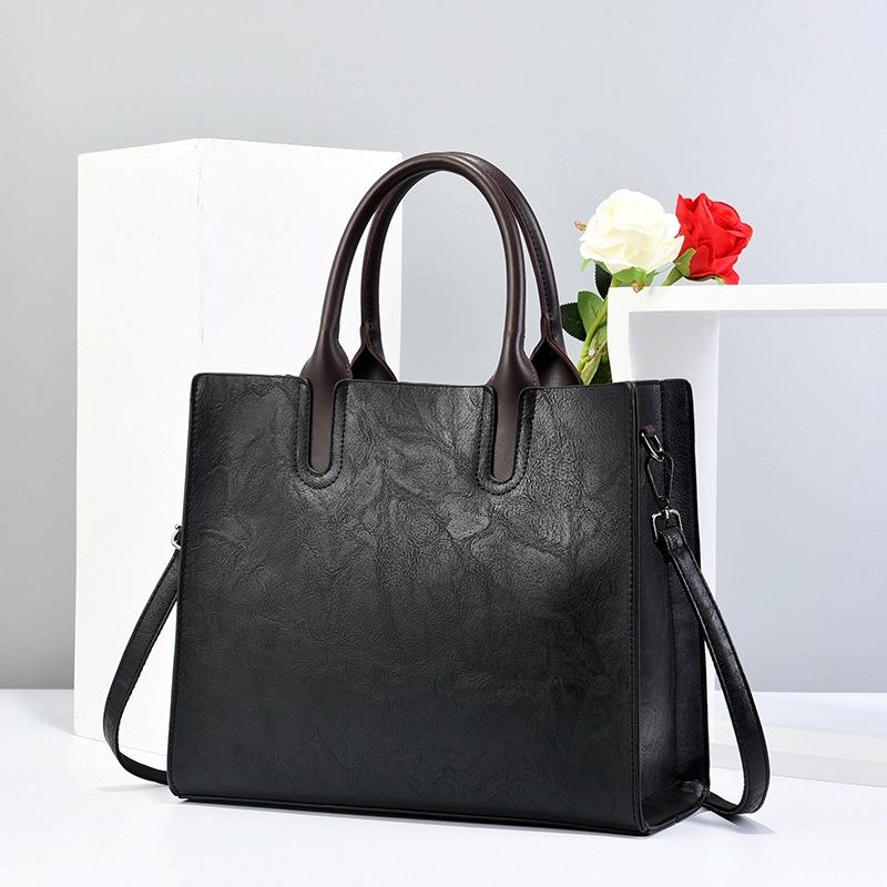 Retro Square Handbag for Commuting - Vintage Style - Khaki