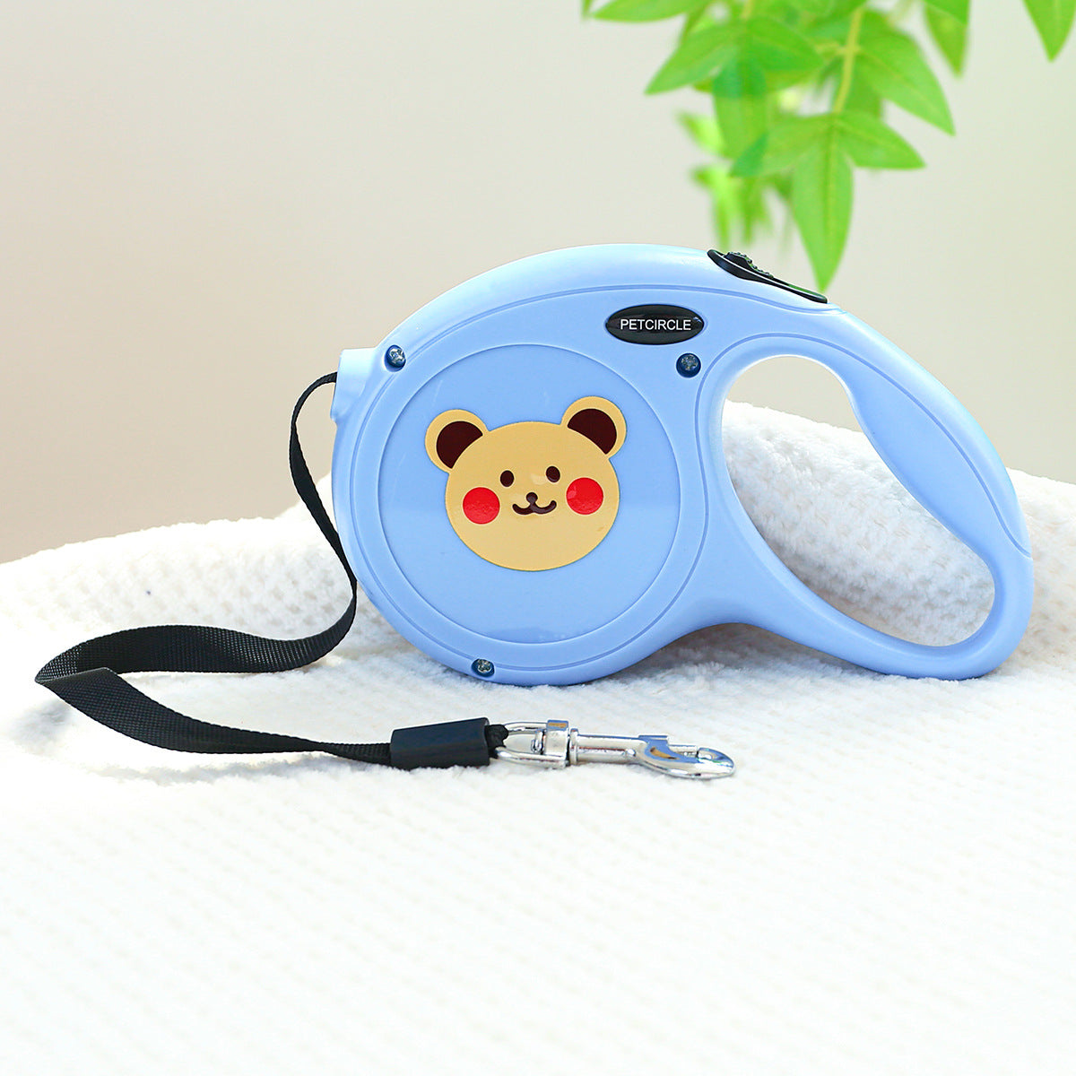 Blue Bear Wonderful 5m Cartoon Retractable Dog Leash for Golden Retriever & Poodle Puppies - Durable, Tangle-Free Pet Walking Essential - The Grand Bazaar of Australia
