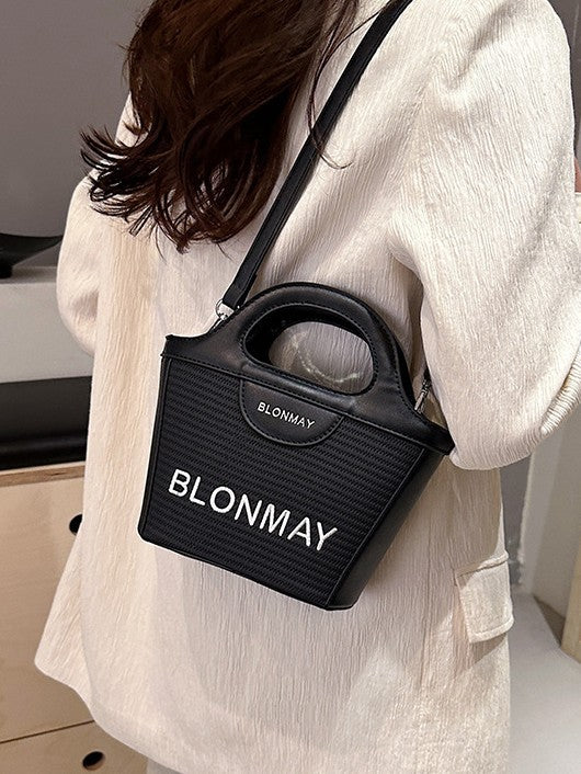Small and lightweight black BLONMAY bucket bag, perfect for everyday use