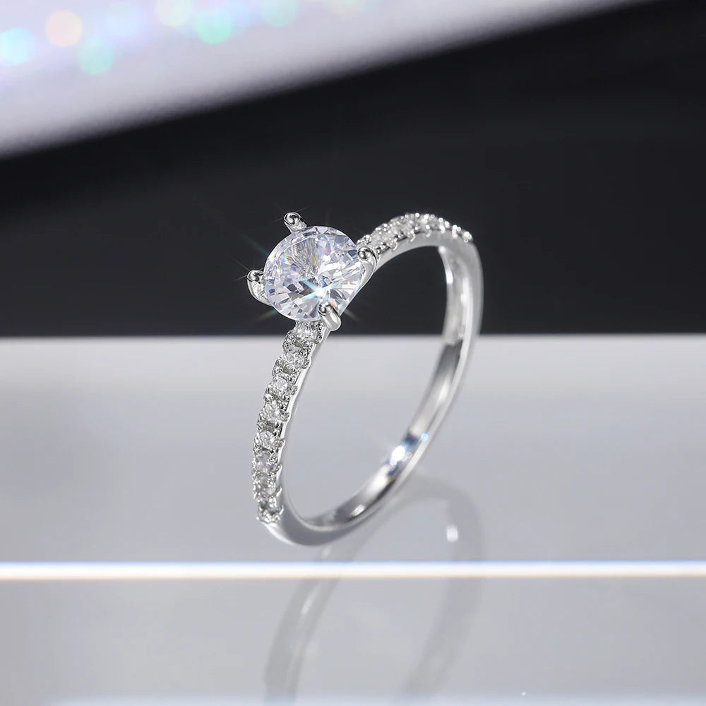 Captivating Classic Engagement Ring with Round Zirconia Gem