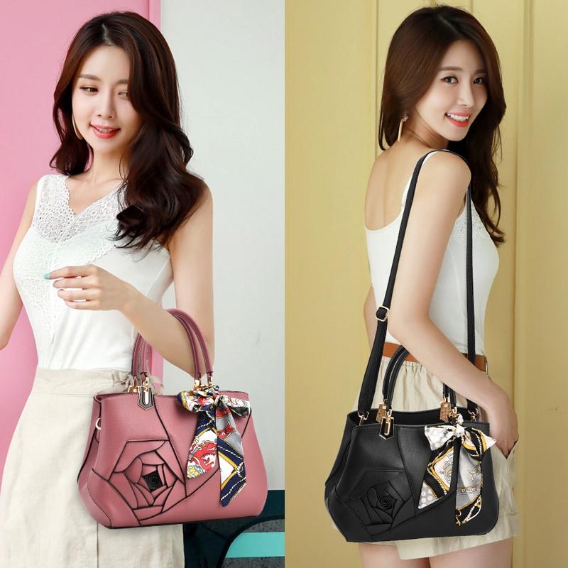 Carved Ladies Handbag - 3d Design - Black