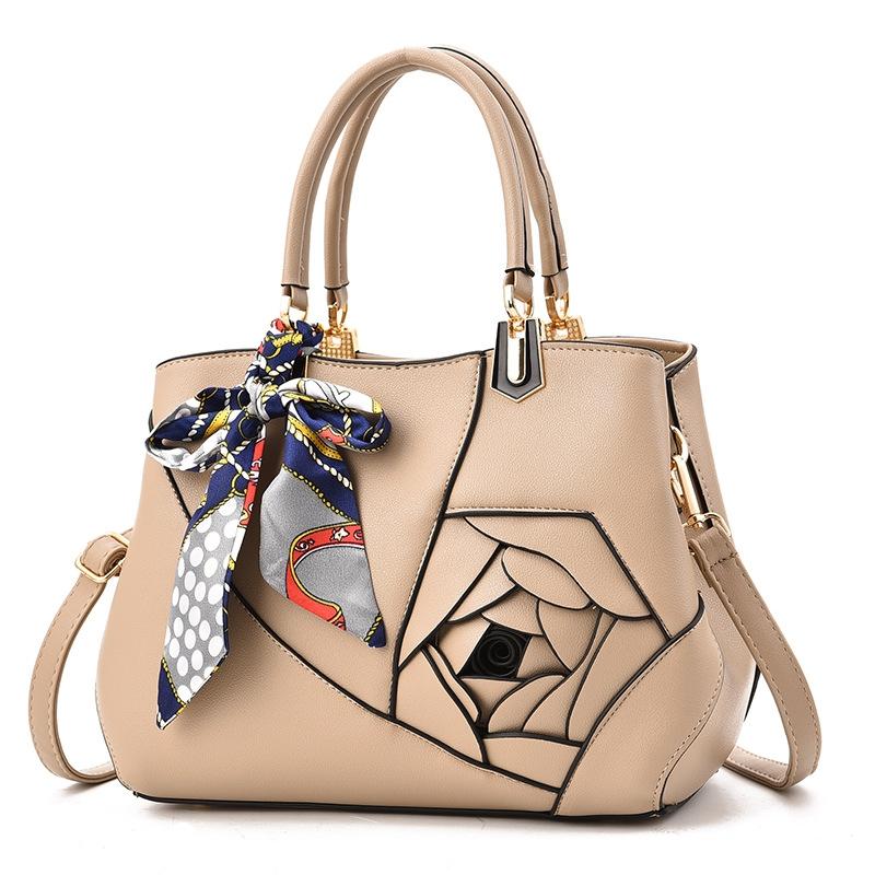 Carved Ladies Handbag - 3d Design - Black