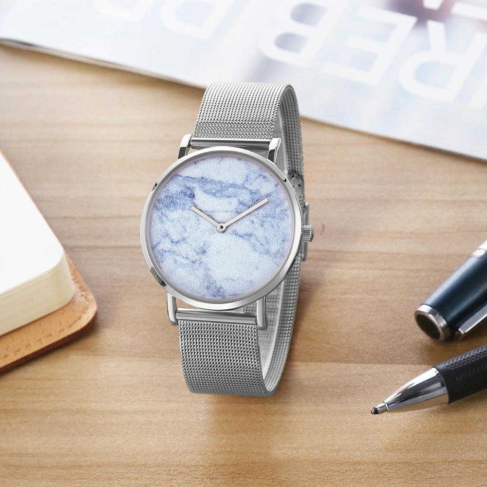 Stylish Men Quartz Watch with Stainless Steel Band - Round Dial Silver Alloy Case - Wa0736C