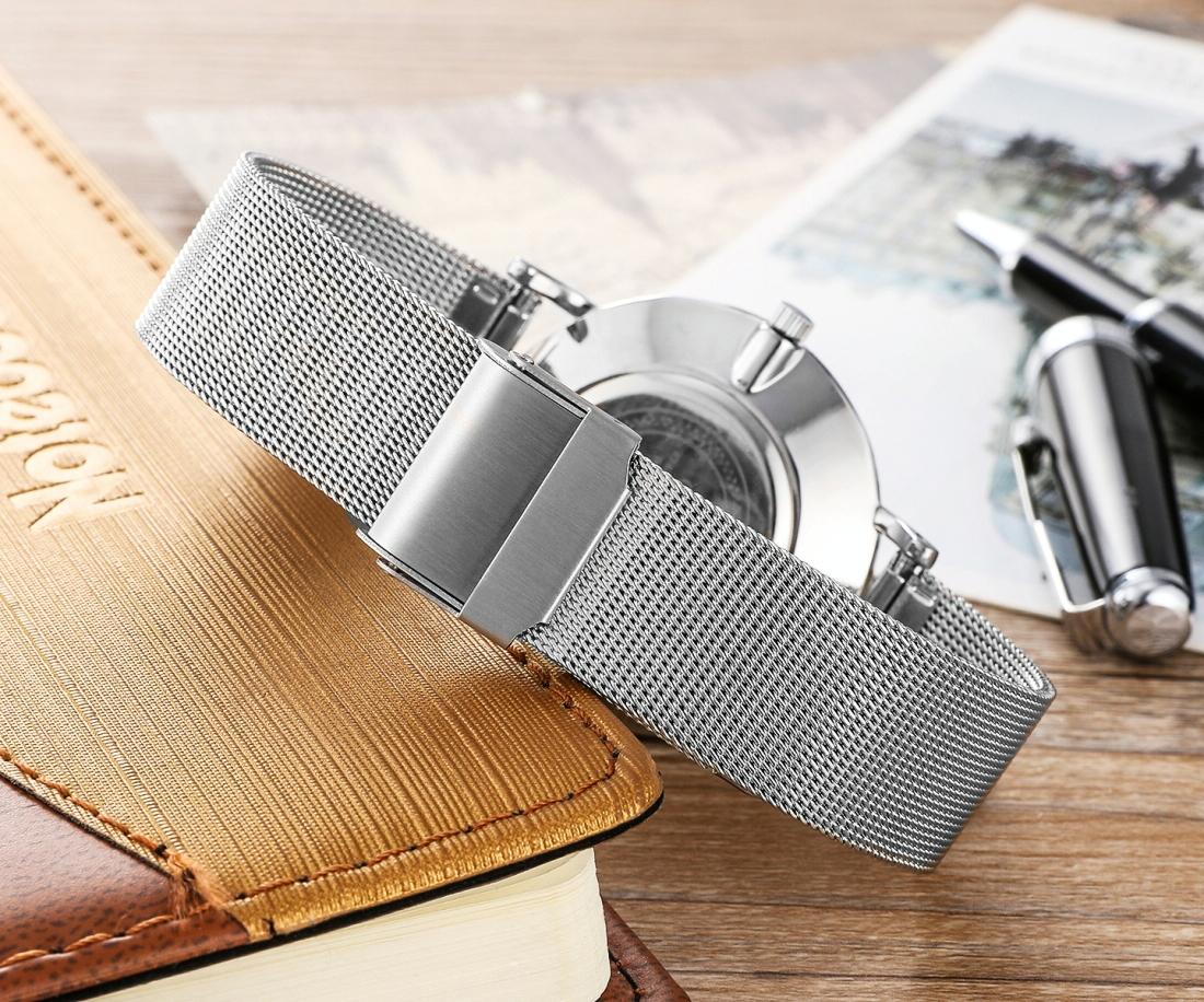 Stylish Men Quartz Watch with Stainless Steel Band - Round Dial Silver Alloy Case - Wa0736C