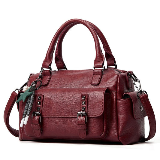 Large Capacity Crossbody Shoulder Bag in Pebbled Leather - Brown