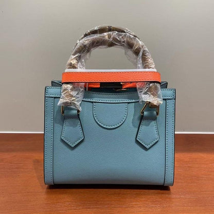Versatile Bacchus Shoulder Bag in First Layer Cowhide - Brown