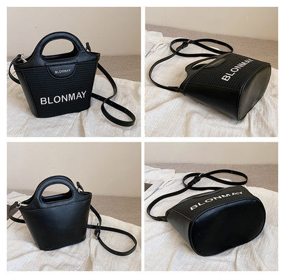 Small and lightweight black BLONMAY bucket bag, perfect for everyday use