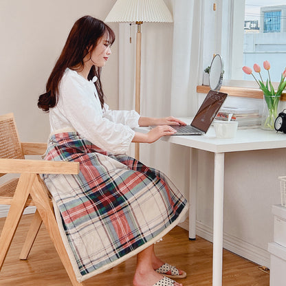 Double-Sided Geometric & Plush Throw Blanket - Warm 70x100cm Multi-Use Wrap(Red checkered/reverse white)